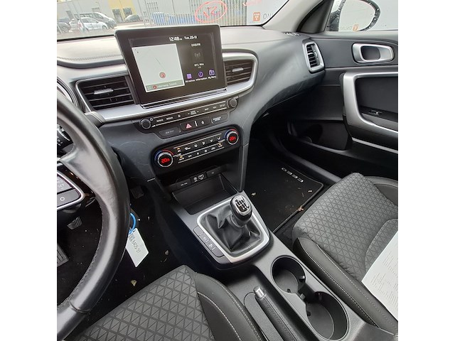 Personenauto, kia, ceed - afbeelding 26 van  46