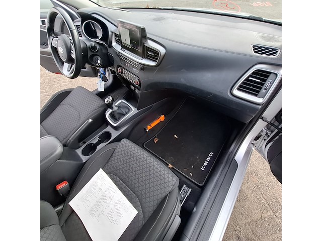 Personenauto, kia, ceed - afbeelding 35 van  46