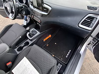 Personenauto, kia, ceed - afbeelding 35 van  46