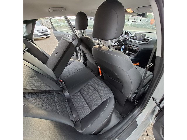 Personenauto, kia, ceed - afbeelding 15 van  41