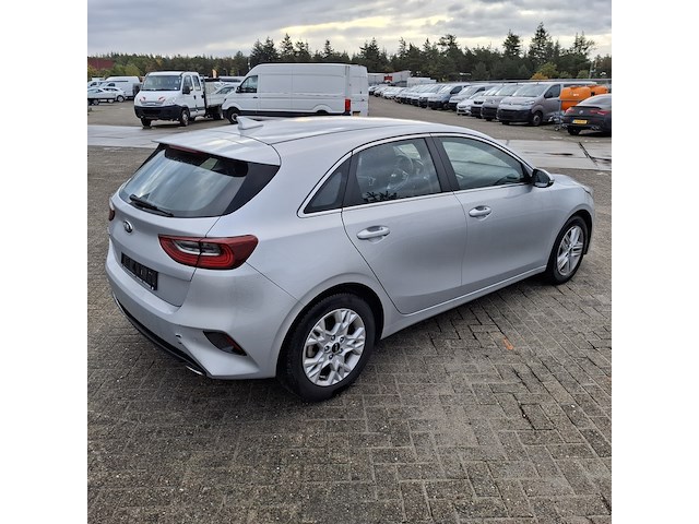 Personenauto, kia, ceed - afbeelding 37 van  41