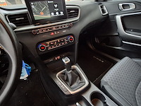 Personenauto, kia, ceed - afbeelding 21 van  53