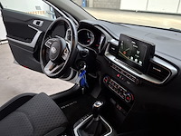 Personenauto, kia, ceed - afbeelding 29 van  53