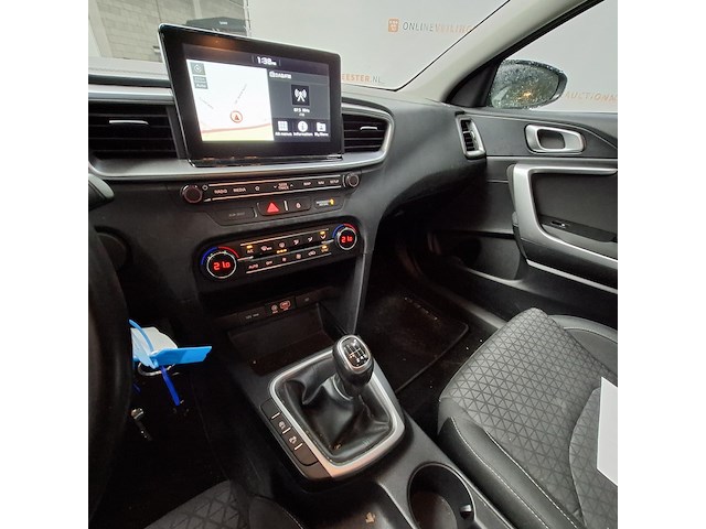 Personenauto, kia, ceed - afbeelding 25 van  53