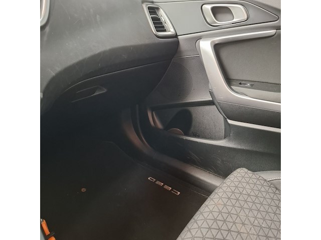 Personenauto, kia, ceed - afbeelding 25 van  56