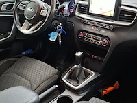 Personenauto, kia, ceed - afbeelding 33 van  54