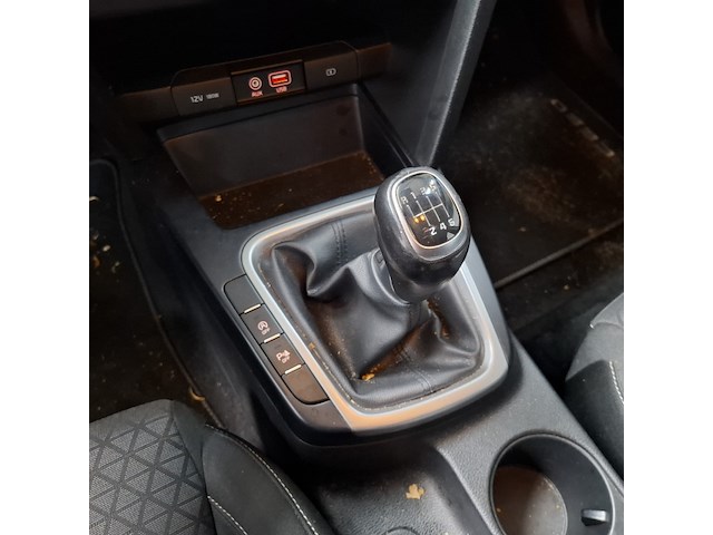 Personenauto, kia, ceed - afbeelding 24 van  53