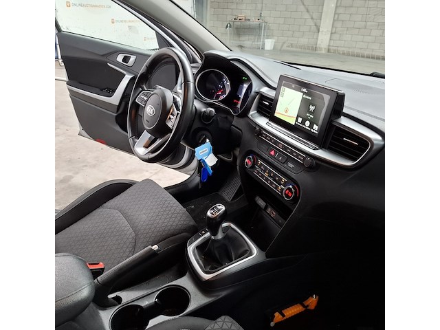 Personenauto, kia, ceed - afbeelding 32 van  53