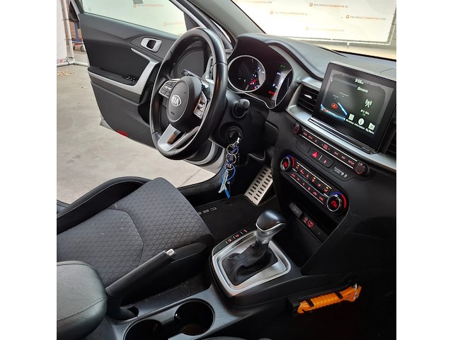 Personenauto, kia, ceed - afbeelding 35 van  56