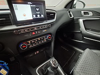 Personenauto, kia, ceed - afbeelding 28 van  60