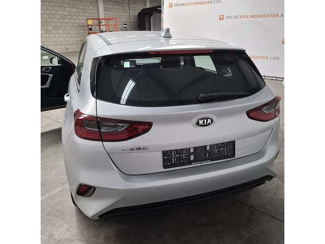 Personenauto, kia, ceed - afbeelding 53 van  60