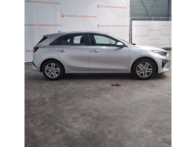 Personenauto, kia, ceed - afbeelding 22 van  27