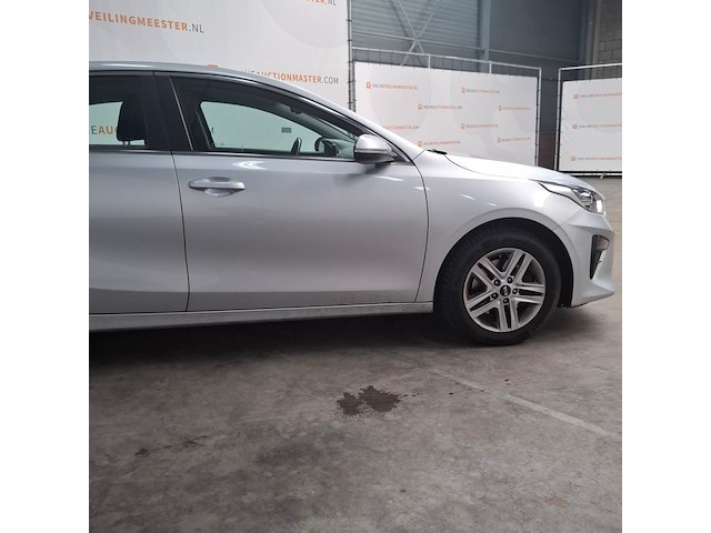 Personenauto, kia, ceed - afbeelding 23 van  27