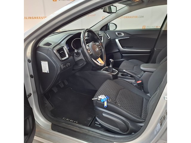 Personenauto, kia, ceed - afbeelding 14 van  58