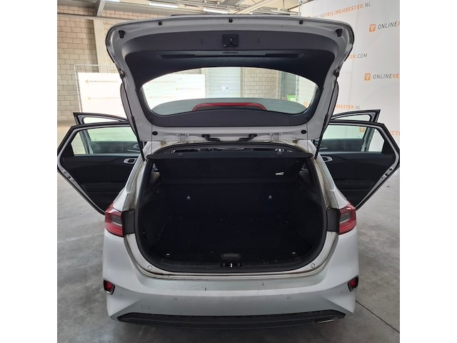 Personenauto, kia, ceed - afbeelding 25 van  58