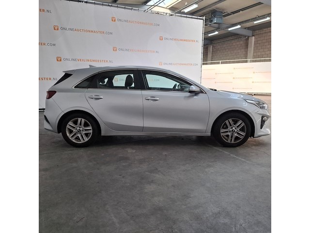 Personenauto, kia, ceed - afbeelding 34 van  58