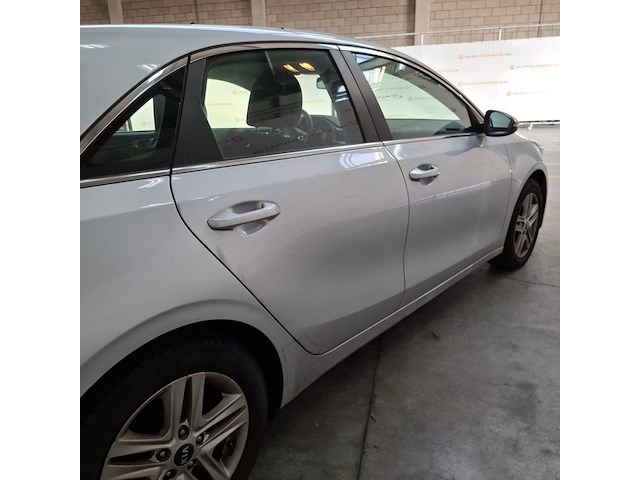 Personenauto, kia, ceed - afbeelding 56 van  62