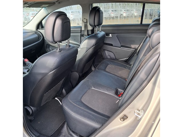 Personenauto, kia, sportage, 1.6 gdi x-ecutive plus pack, 2011 - afbeelding 2 van  18