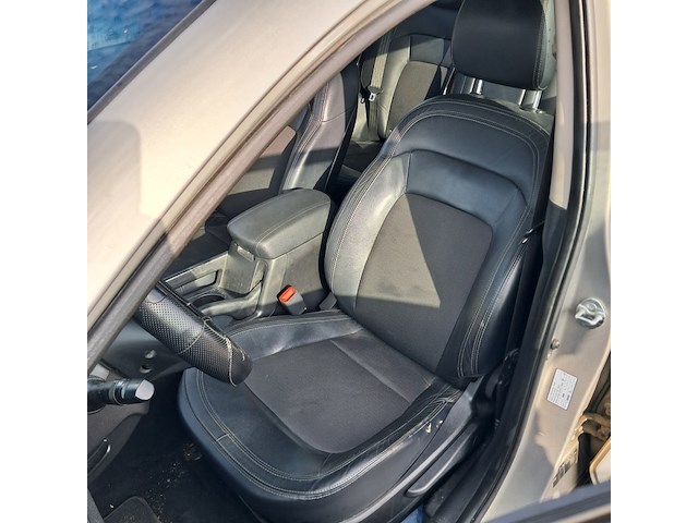 Personenauto, kia, sportage, 1.6 gdi x-ecutive plus pack, 2011 - afbeelding 15 van  18