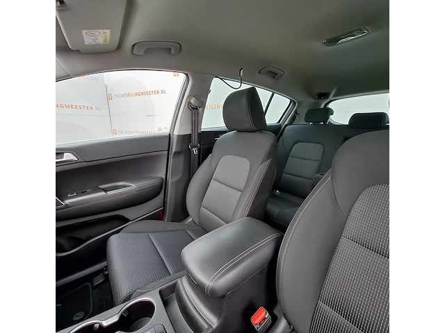 Personenauto, kia, sportage - afbeelding 32 van  46