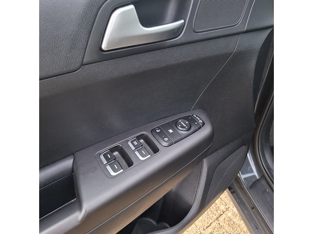 Personenauto, kia, sportage - afbeelding 28 van  46