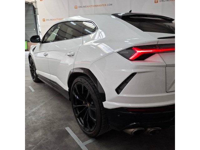Personenauto, lamborghini, urus - afbeelding 2 van  75