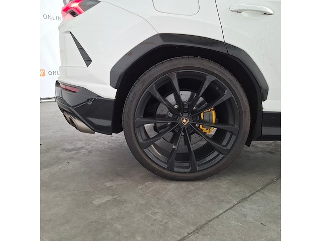 Personenauto, lamborghini, urus - afbeelding 13 van  75