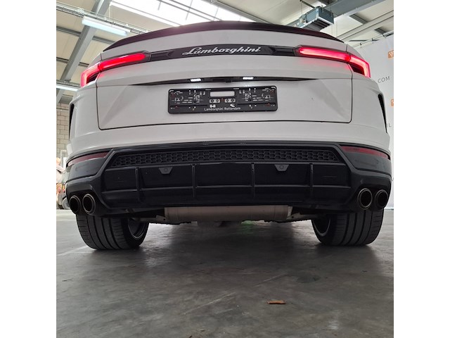 Personenauto, lamborghini, urus - afbeelding 15 van  75