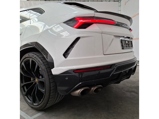 Personenauto, lamborghini, urus - afbeelding 16 van  75