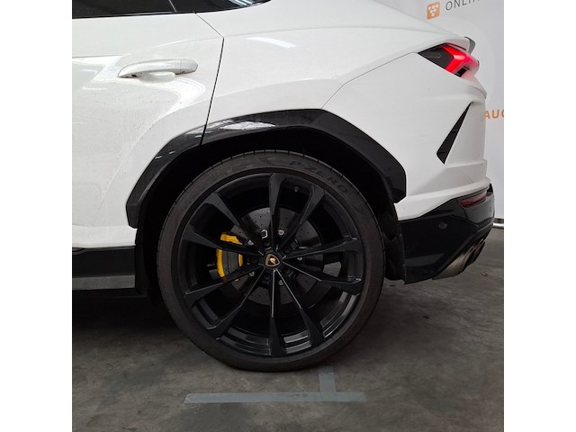 Personenauto, lamborghini, urus - afbeelding 17 van  75