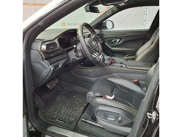 Personenauto, lamborghini, urus - afbeelding 24 van  75