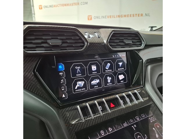 Personenauto, lamborghini, urus - afbeelding 32 van  75