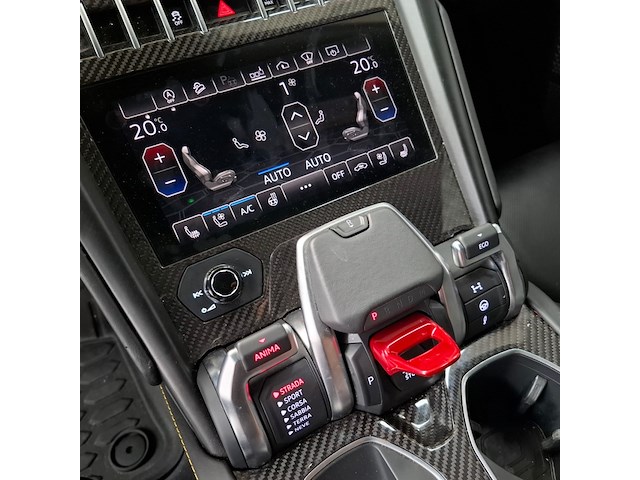 Personenauto, lamborghini, urus - afbeelding 33 van  75