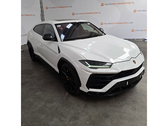 Personenauto, lamborghini, urus - afbeelding 23 van  75
