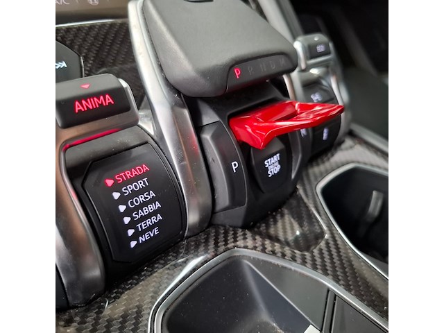 Personenauto, lamborghini, urus - afbeelding 35 van  75