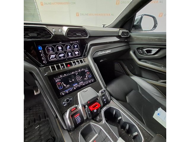 Personenauto, lamborghini, urus - afbeelding 37 van  75