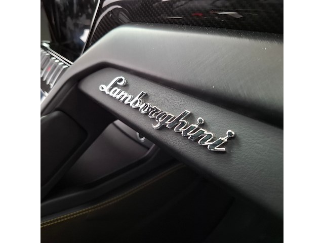 Personenauto, lamborghini, urus - afbeelding 49 van  75