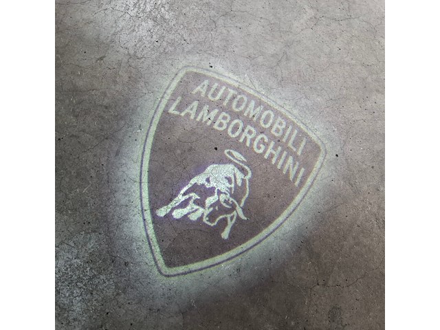 Personenauto, lamborghini, urus - afbeelding 53 van  75