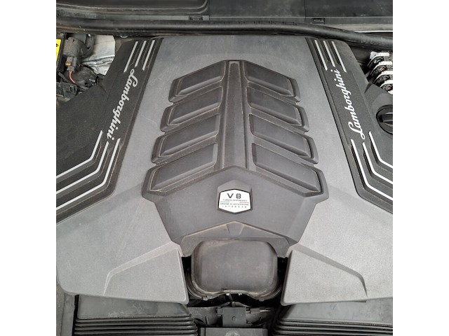 Personenauto, lamborghini, urus - afbeelding 64 van  75