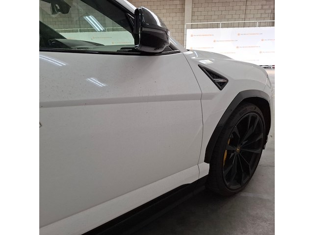 Personenauto, lamborghini, urus - afbeelding 56 van  75