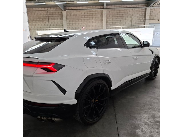 Personenauto, lamborghini, urus - afbeelding 74 van  75
