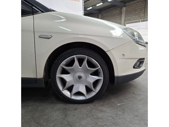 Personenauto, lancia, delta, 1.4-16v oro, 2010 - afbeelding 10 van  59