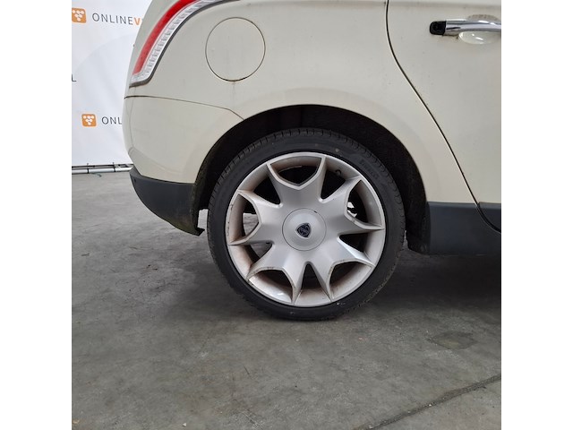 Personenauto, lancia, delta, 1.4-16v oro, 2010 - afbeelding 11 van  59