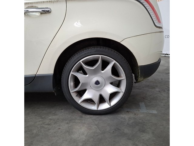 Personenauto, lancia, delta, 1.4-16v oro, 2010 - afbeelding 15 van  59