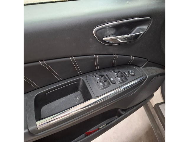 Personenauto, lancia, delta, 1.4-16v oro, 2010 - afbeelding 21 van  59