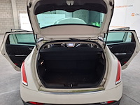 Personenauto, lancia, delta, 1.4-16v oro, 2010 - afbeelding 36 van  59