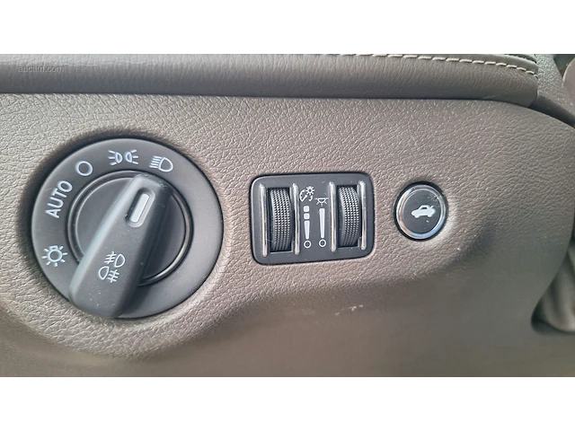 Personenauto lancia thema - afbeelding 7 van  20