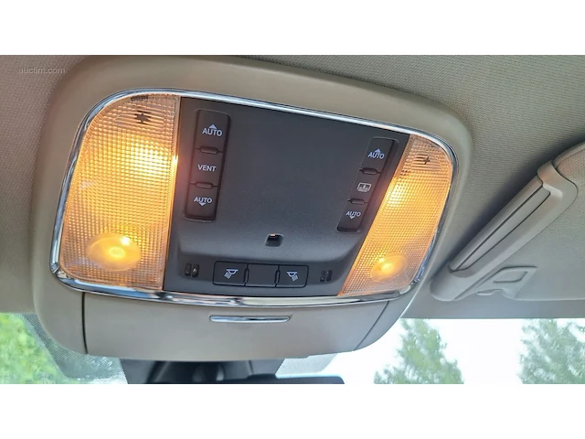 Personenauto lancia thema - afbeelding 9 van  20