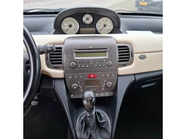 Personenauto, lancia, ypsilon, 1.4-16v argento, 2004 - afbeelding 8 van  12