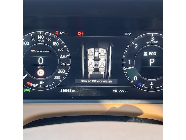 Personenauto land rover, velar 3.0 v6 awd, zwart, bouwjaar 2017 - afbeelding 31 van  74